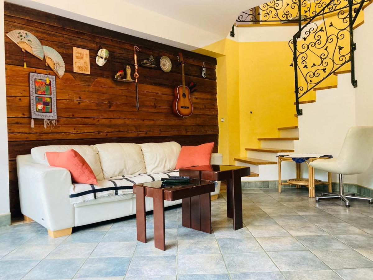 Family House Villa Мозирие Екстериор снимка