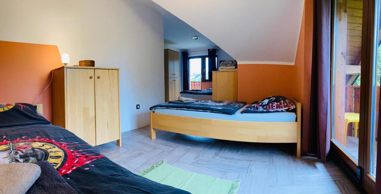 Family House Villa Мозирие Екстериор снимка
