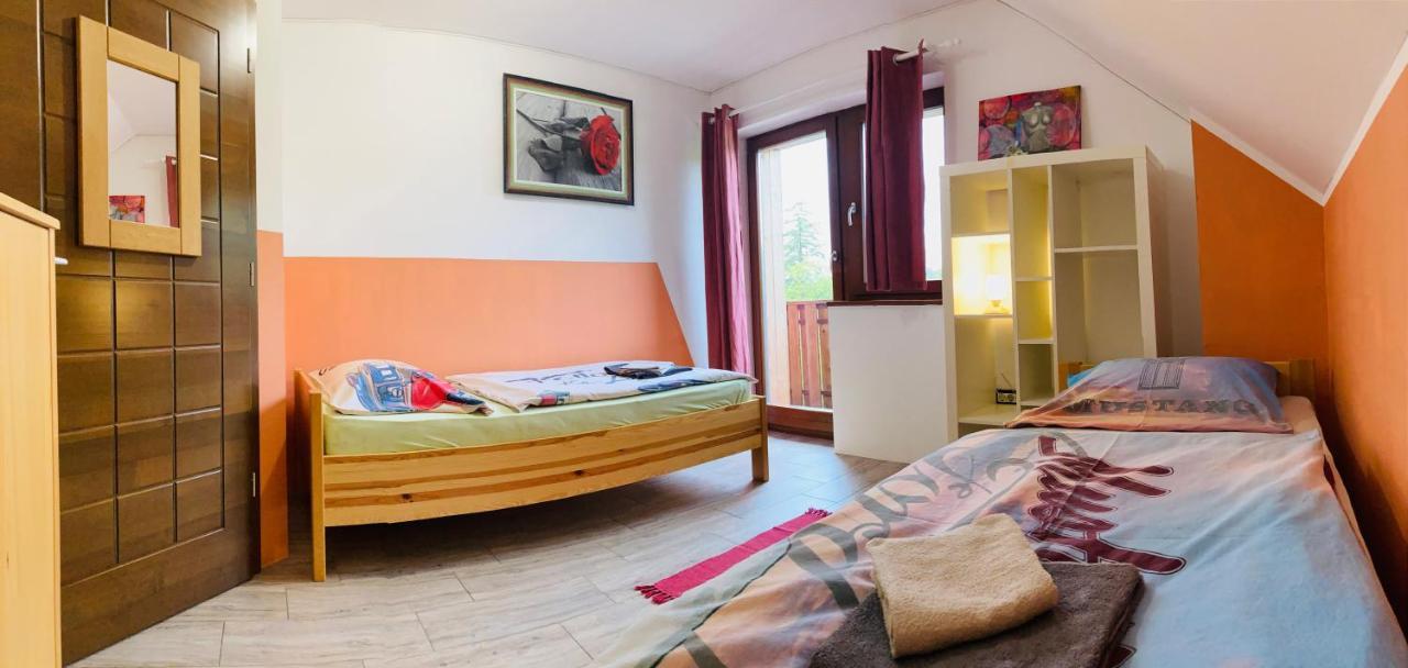Family House Villa Мозирие Екстериор снимка